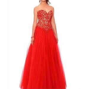 NEW PRECIOUS FORMALS embroidered lace and illusion prom dress in red/nude